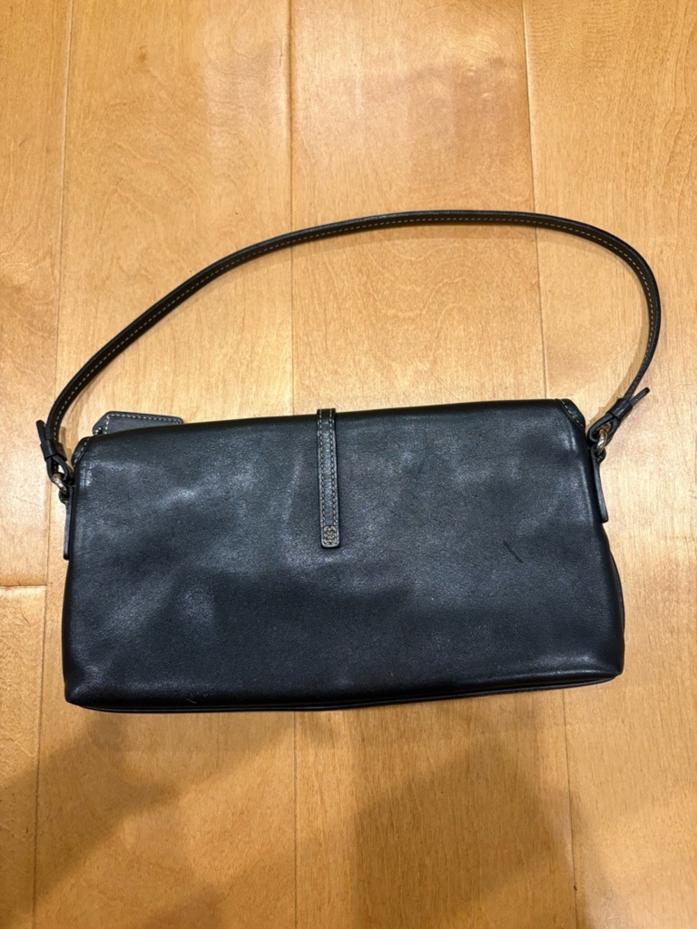 Coach Hamptons small black leather shoulder bag - Picture 3 of 10